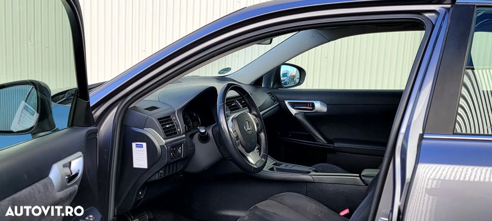 Lexus CT ver-200h-executive - 22