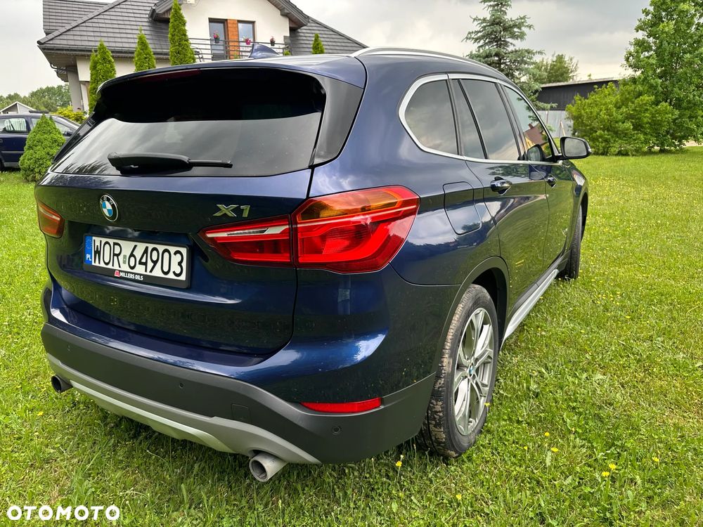 BMW X1 xDrive25i xLine - 9