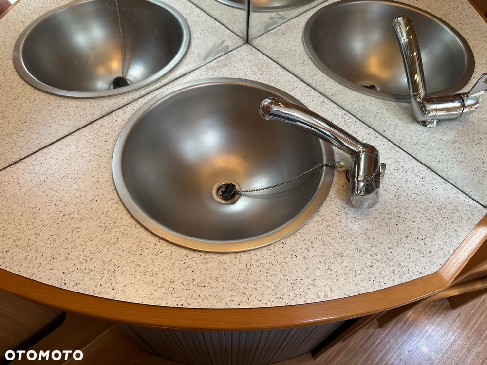 Adria CLASSICA 743 UT z Alde i nową markizą- 9 osobowa. - 38