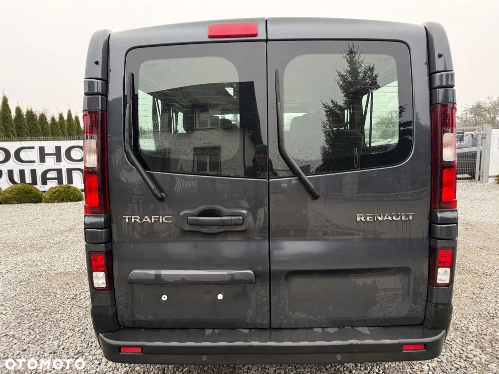 Renault Trafic 2.0 dCi - 8