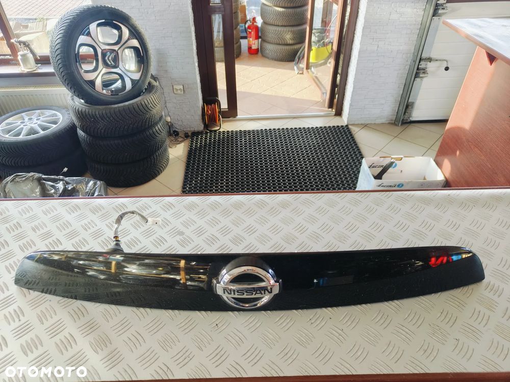 Nissan Juke F15 LISTWA NA TYLNA KLAPE