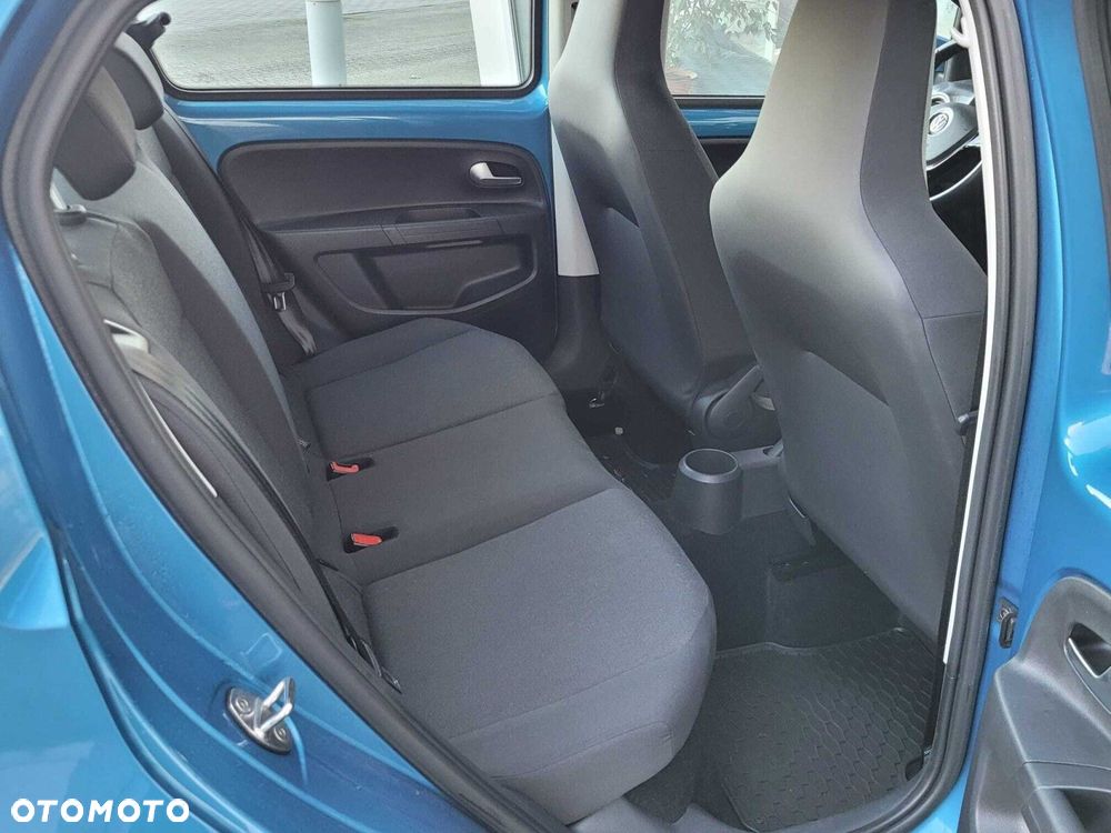 Volkswagen up! 1.0 move - 12