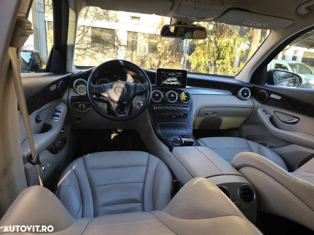 Mercedes-Benz GLC - 22