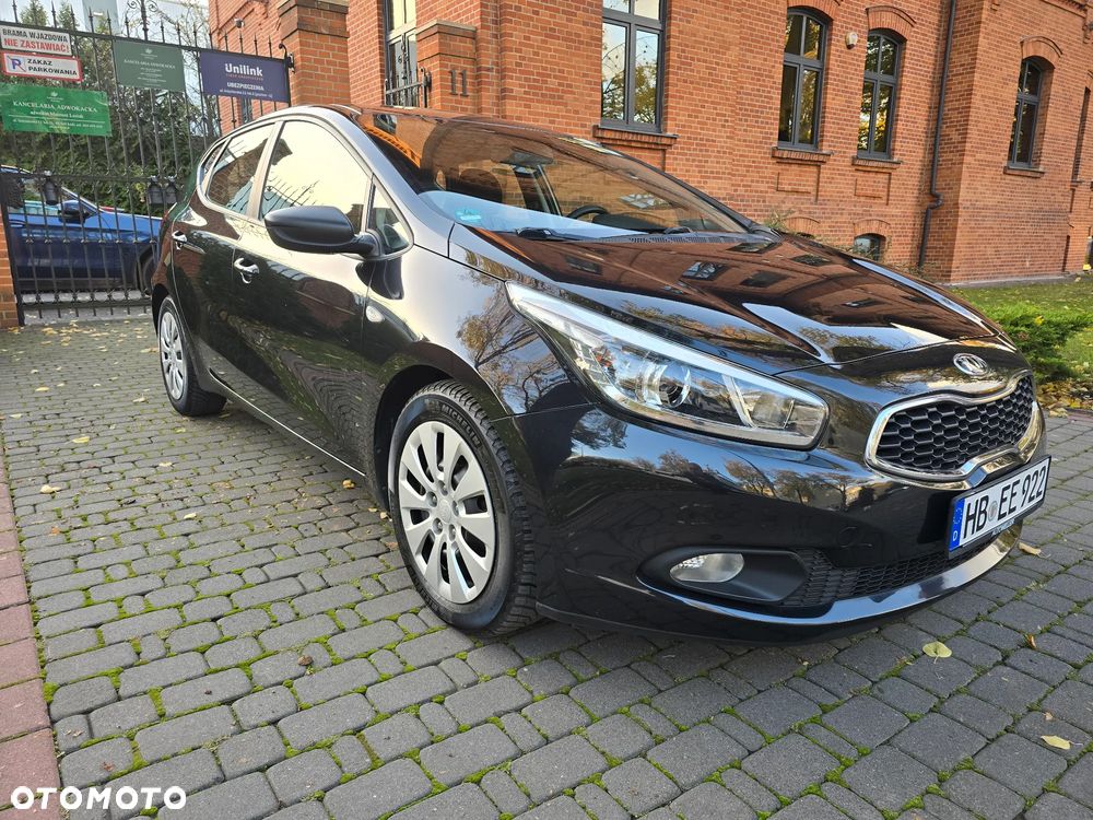 Kia Ceed - 4