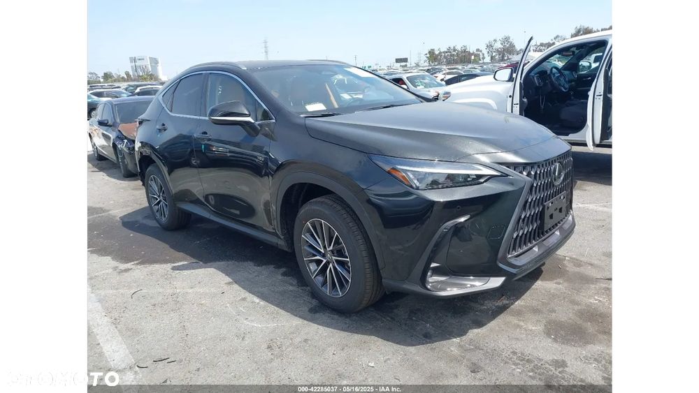 Lexus NX - 1