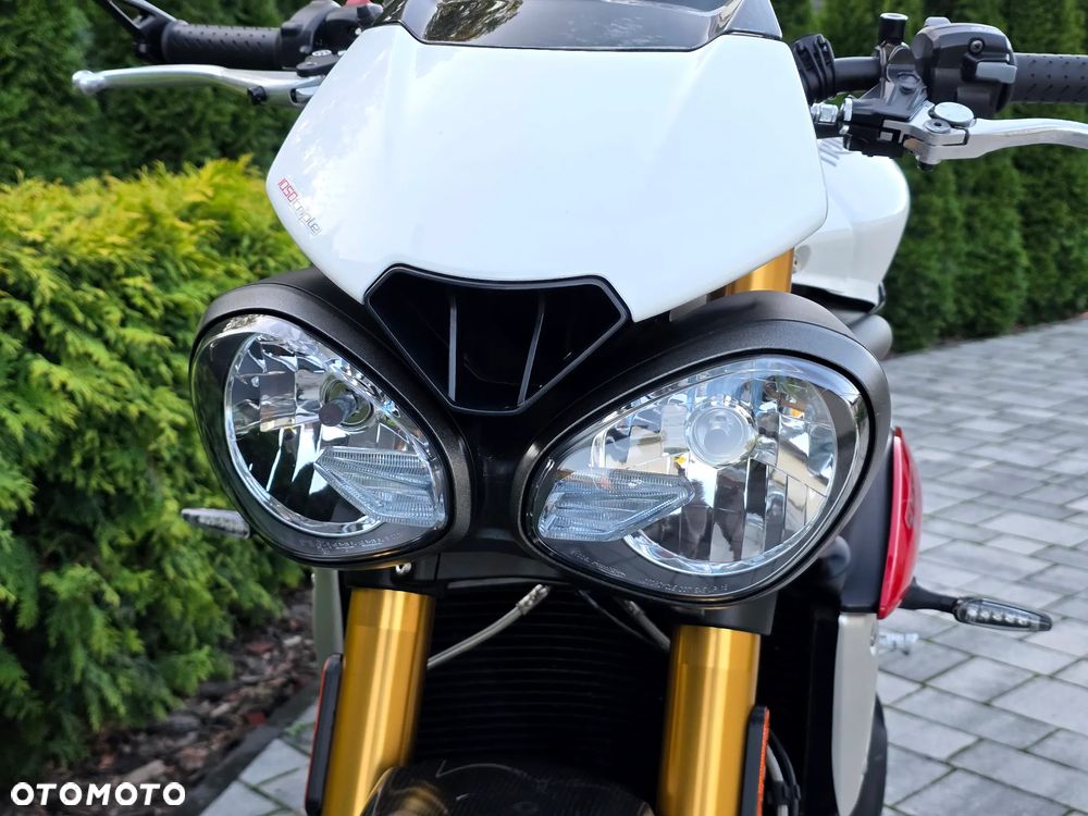 Triumph Speed Triple - 40