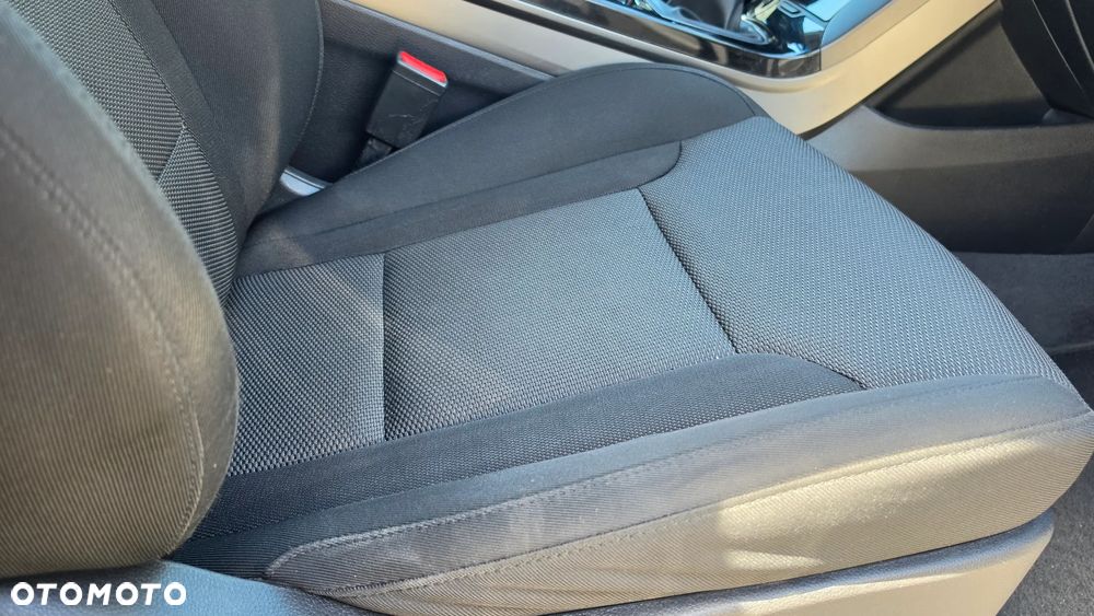 Hyundai i40 Kombi blue 1.6 Space - 21