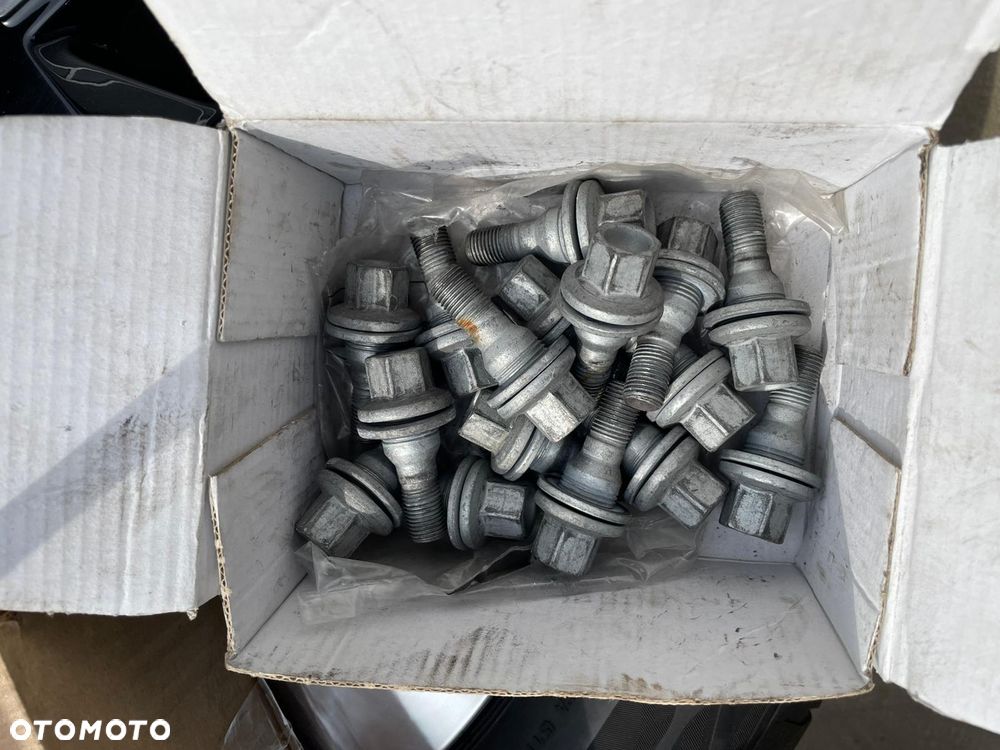 Komplet felg aluminiowych z oponami do OPEL MOKKA - 11