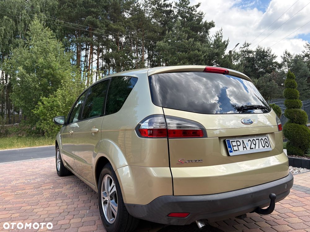 Ford S-Max - 15