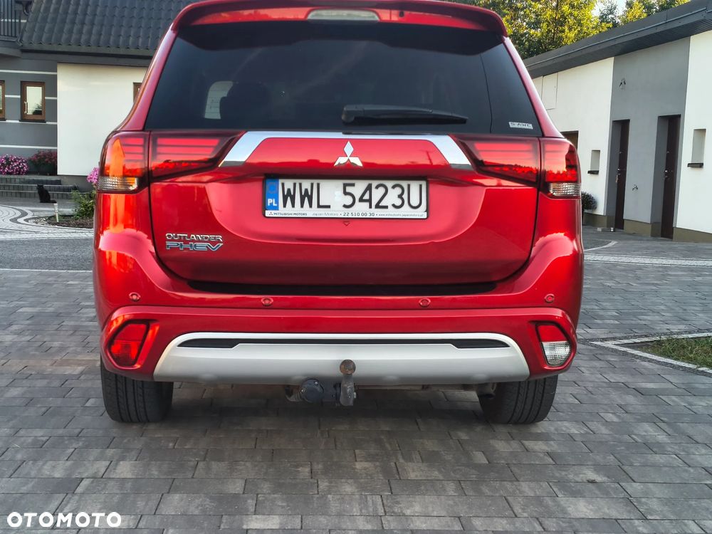 Mitsubishi Outlander - 8