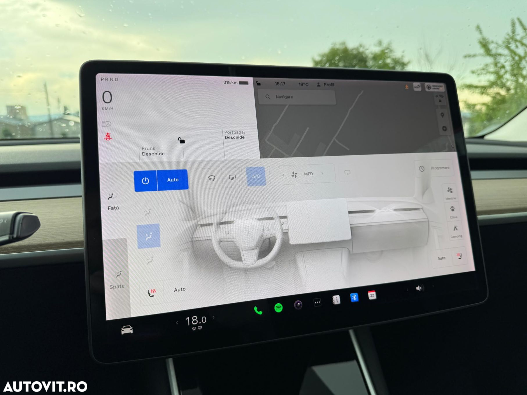 Tesla Model 3 - 24