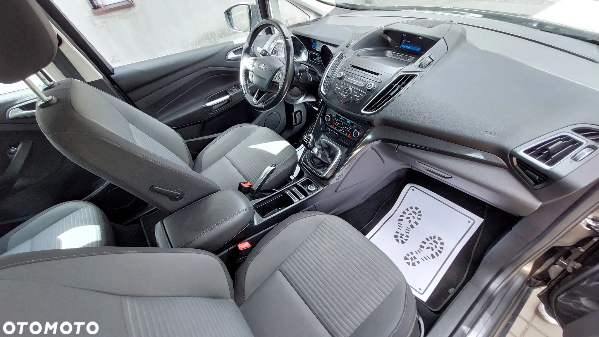 Ford C-MAX 1.0 EcoBoost Titanium ASS - 19