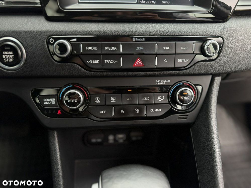 Kia Niro 1.6 GDI Hybrid L - 22