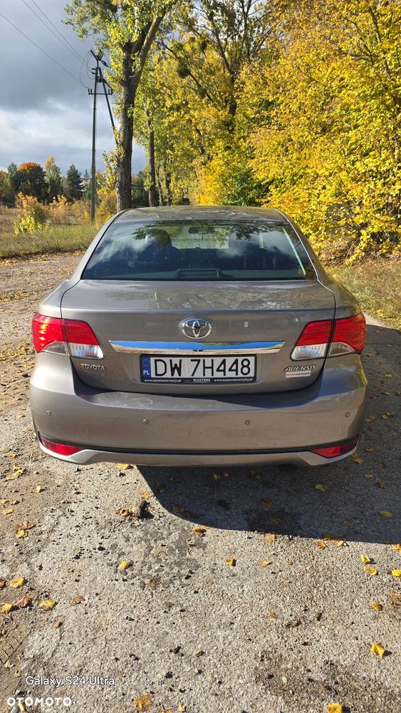 Toyota Avensis - 6