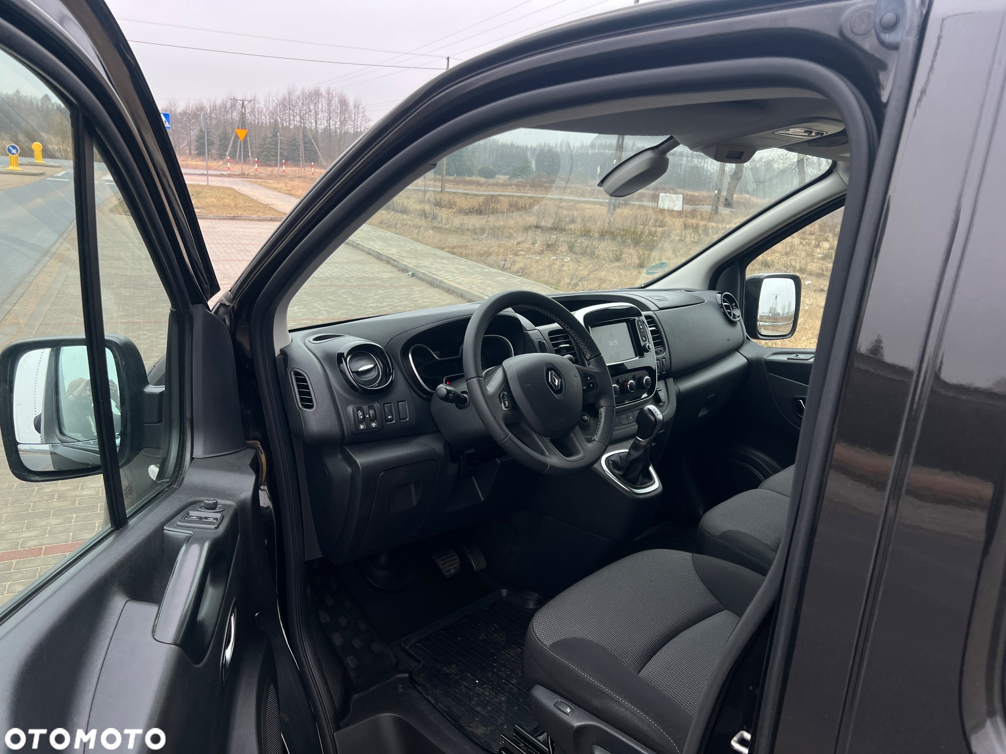 Renault Trafic - 26