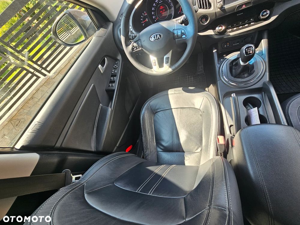 Kia Sportage 2.0 CRDI M AWD - 24