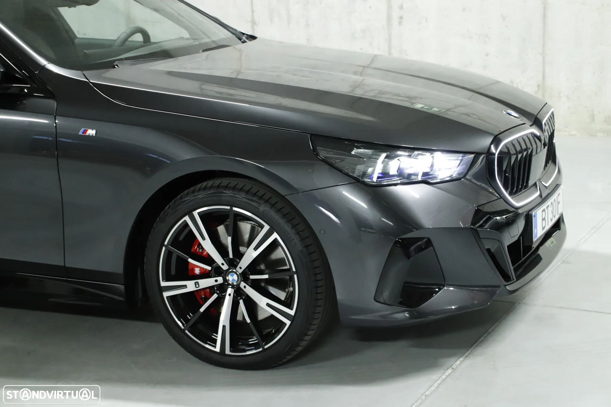 BMW 540 d xDrive Pack Desportivo M - 17