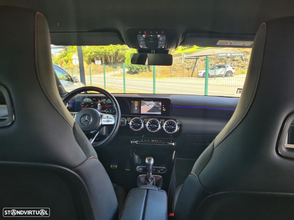 Mercedes-Benz A 180 d AMG Line - 29
