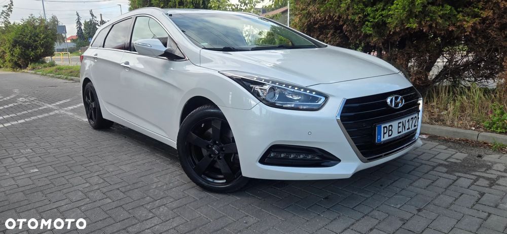 Hyundai i40 Kombi 1.7 CRDi DCT Premium - 22