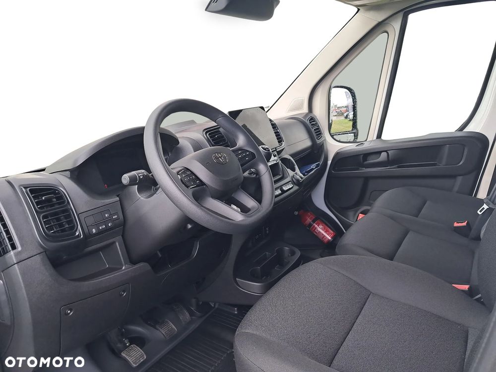 Toyota Proace MAX - 10
