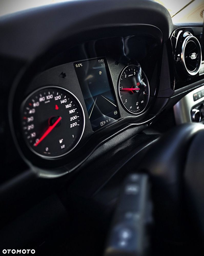 Mercedes-Benz Klasa T 180 d Progressive - 20