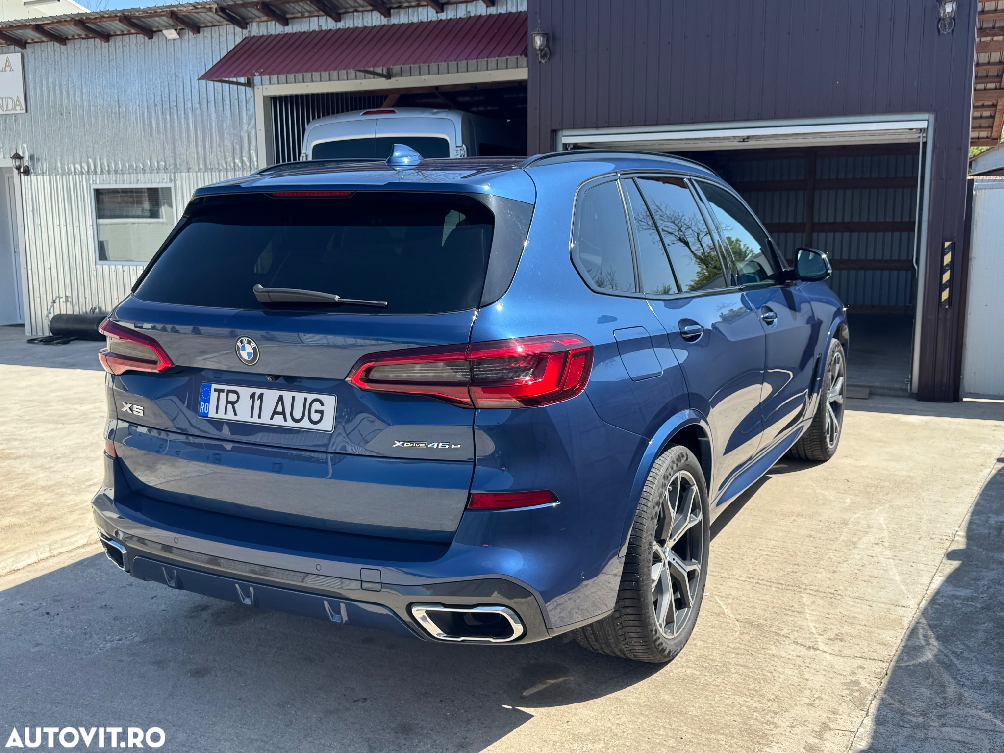BMW X5 xDrive45e AT PHEV - 4