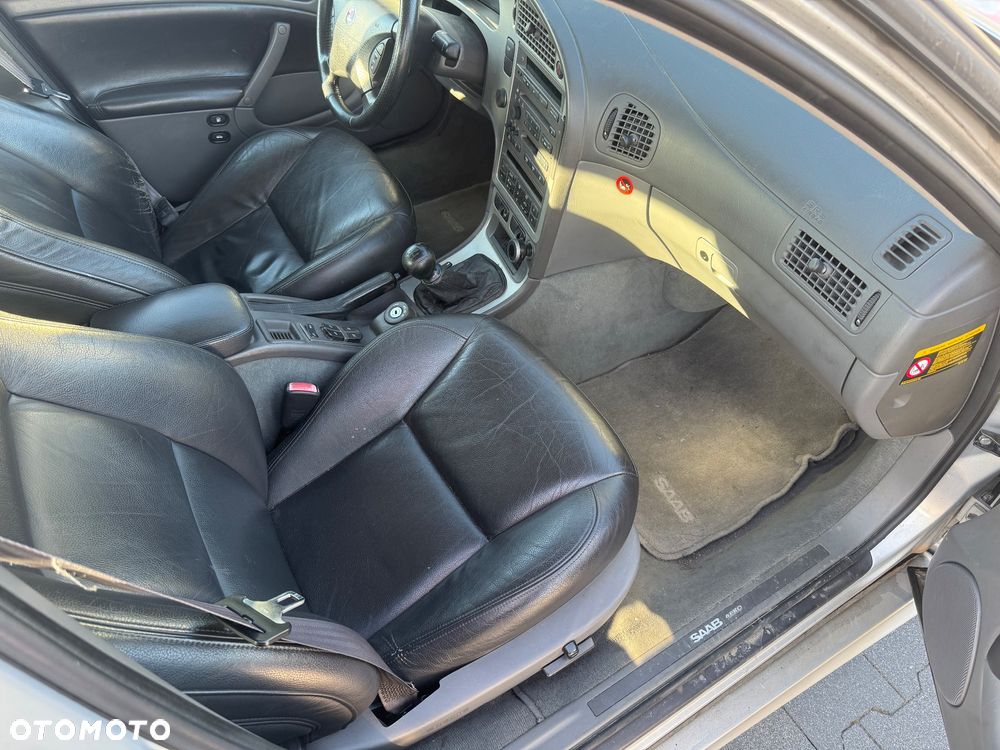 Saab 9-5 2.3TS Aero - 16
