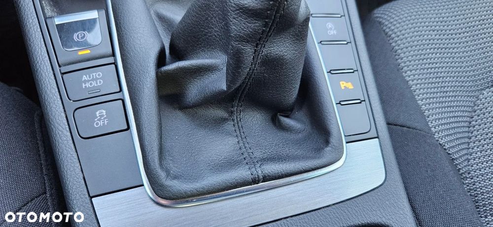 Volkswagen Passat 2.0 TDI Highline - 31