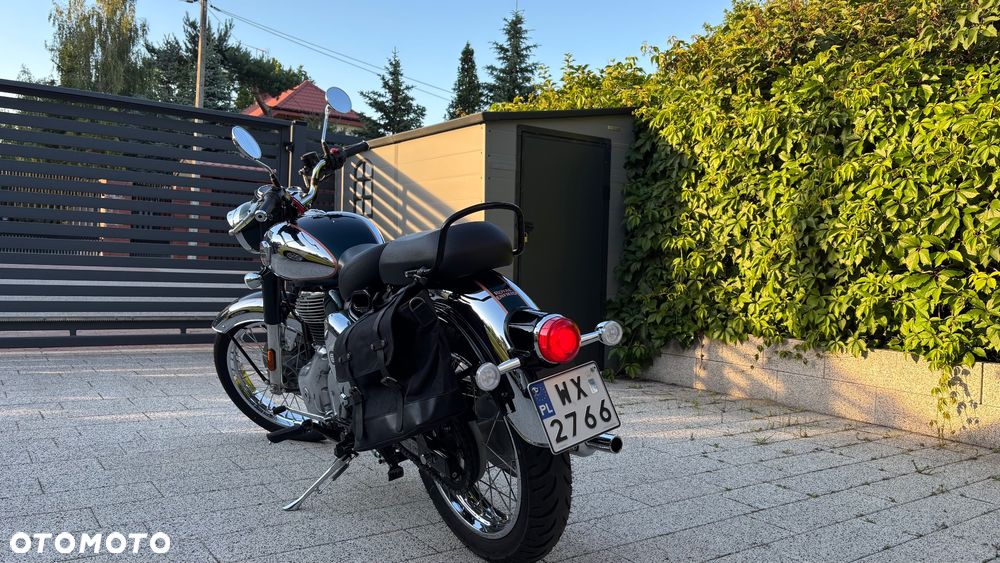 Royal Enfield Classic - 2
