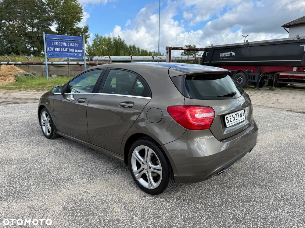 Mercedes-Benz Klasa A 180 (BlueEFFICIENCY) AMG Sport - 29