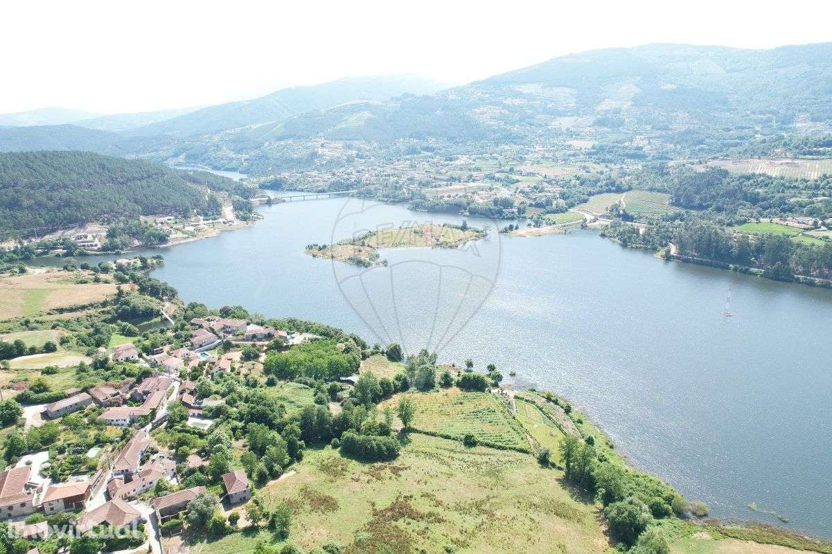 Moradia T2 para venda - Grande imagem: 3/9