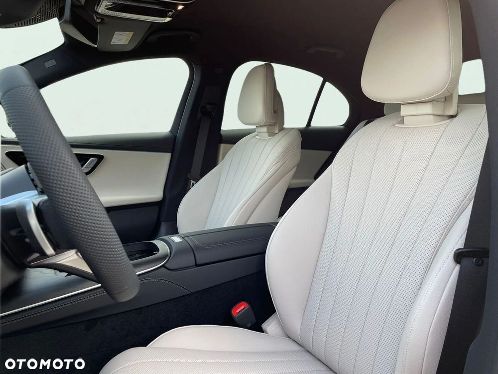 Mercedes-Benz Klasa E 220 d mHEV 4-Matic AMG 9G-Tronic - 14
