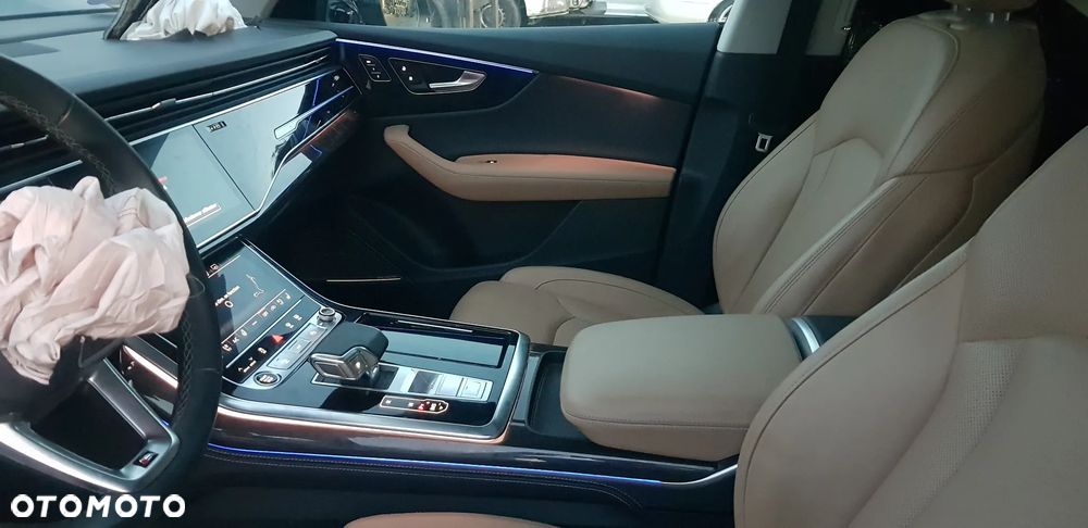 Audi Q8 SUV TFSI quattro 250 kW tiptronic S line business - 29