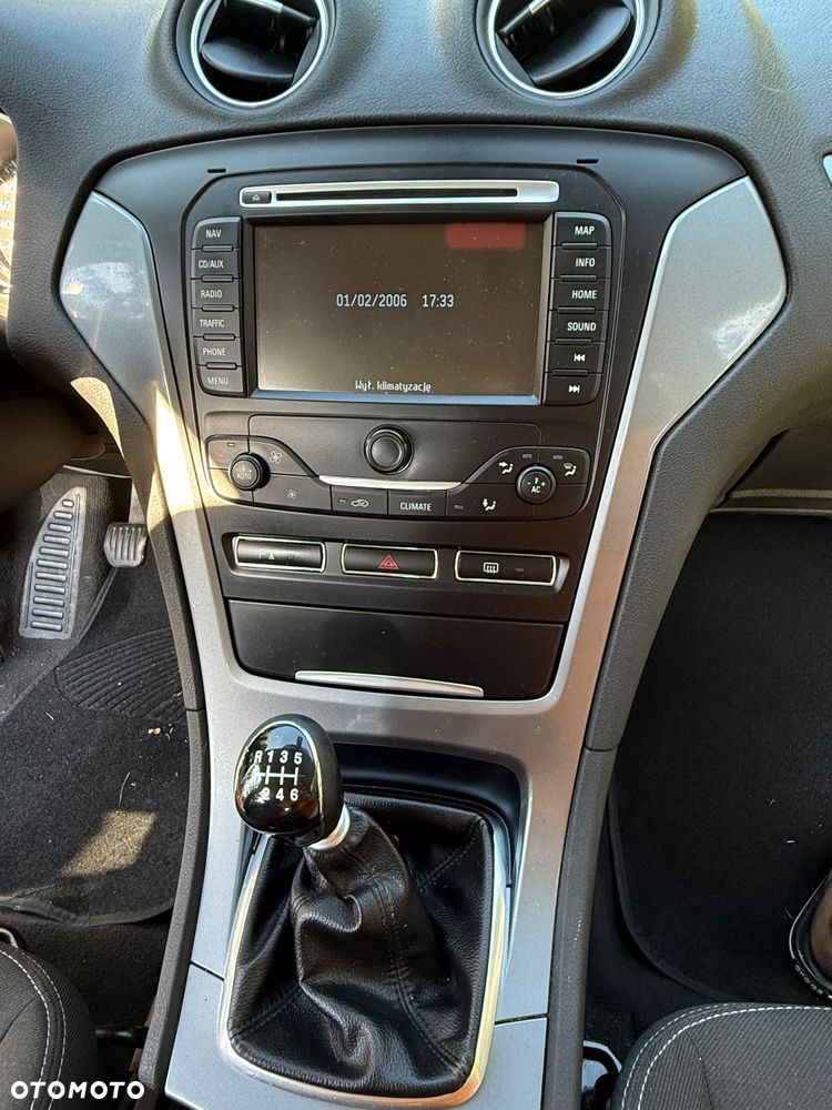 Ford Mondeo 2.0 TDCi Titanium - 16