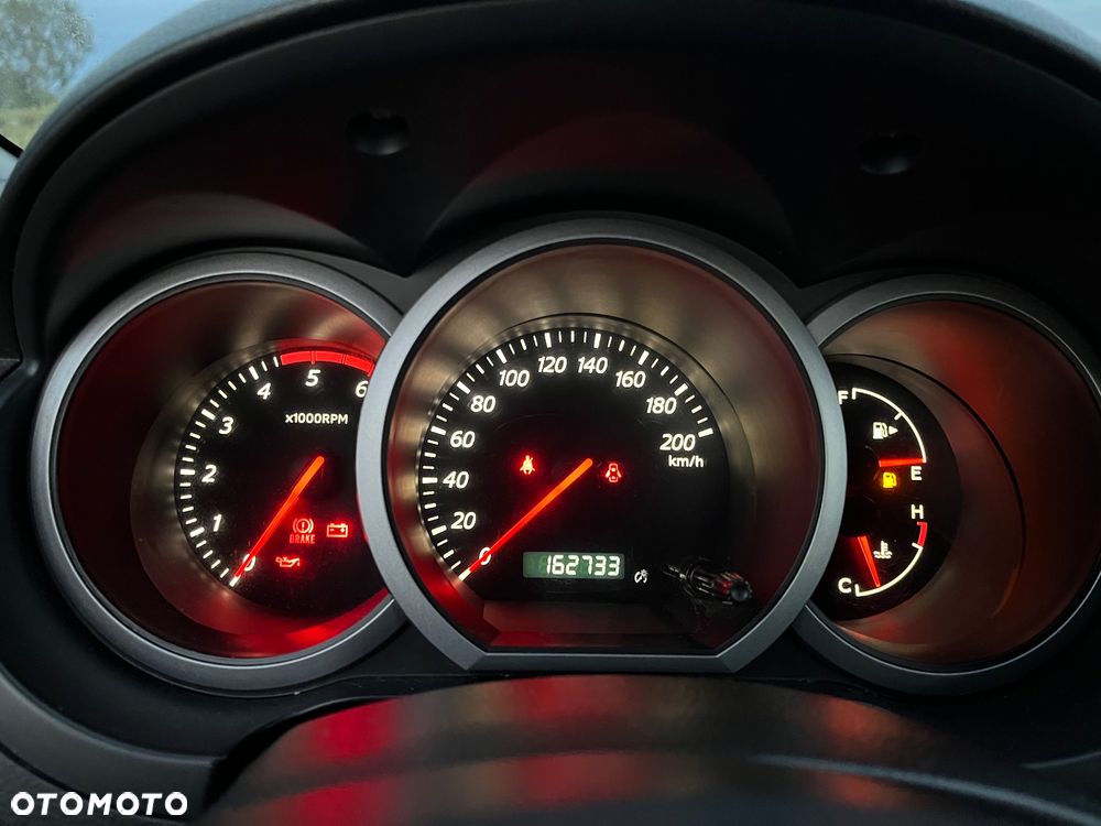 Suzuki Grand Vitara 1.9 DDiS - 12