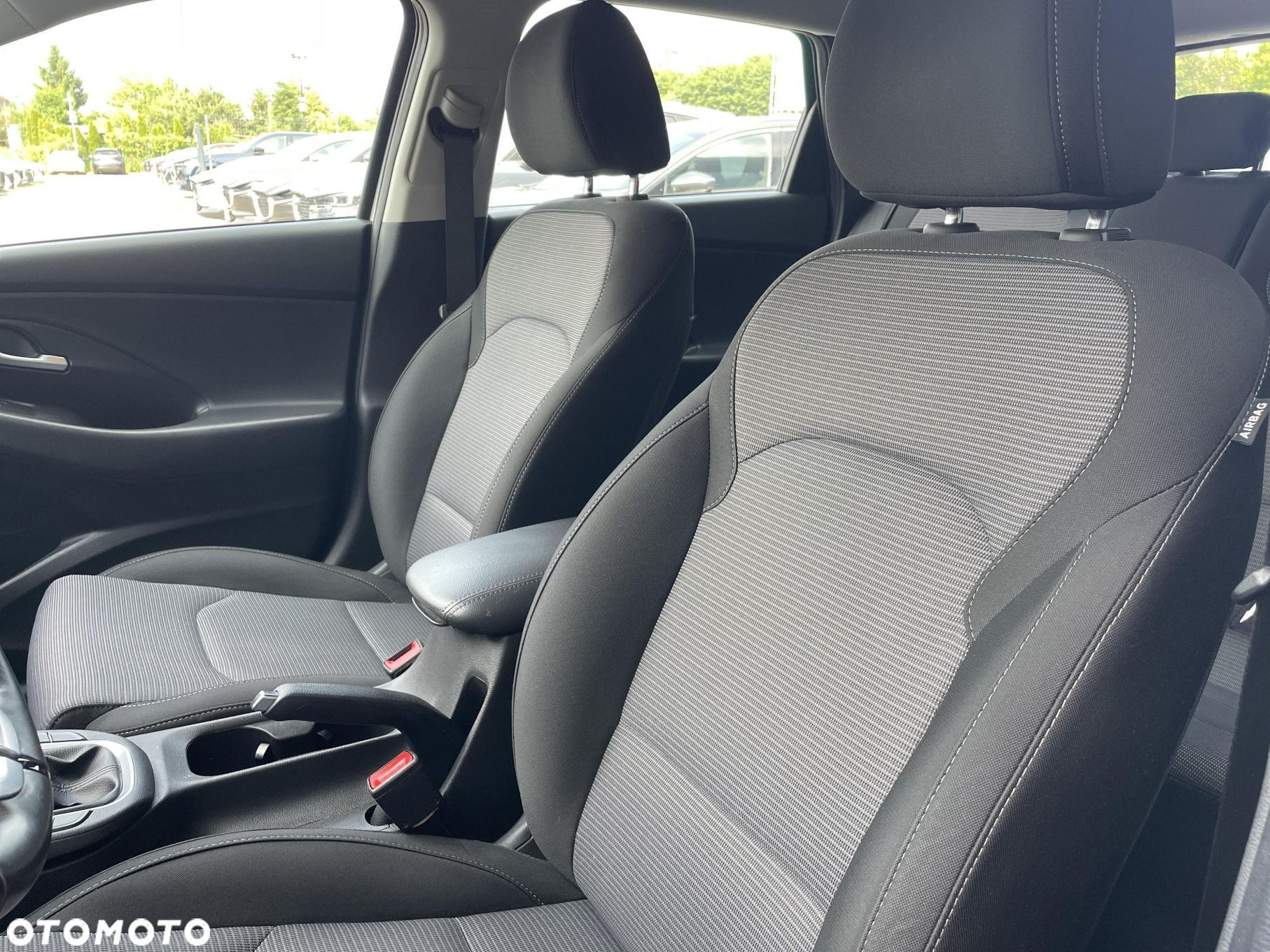 Hyundai i30 1.5 DPI Classic + - 11