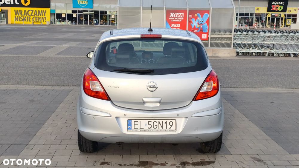 Opel Corsa 1.4 16V Automatik Active - 4