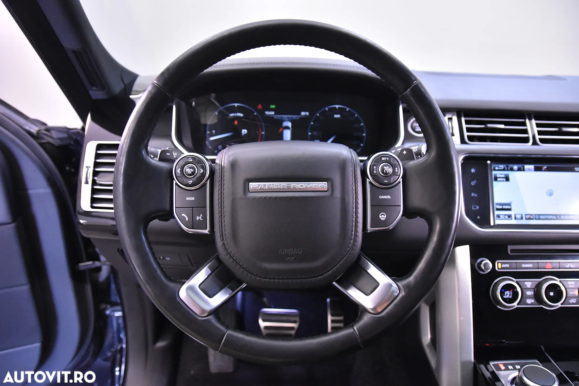 Land Rover Range Rover - 16