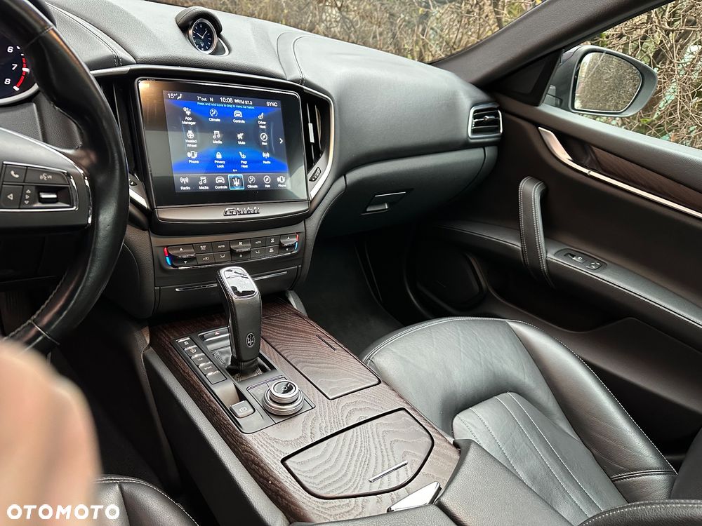 Maserati Ghibli S Q4 - 12