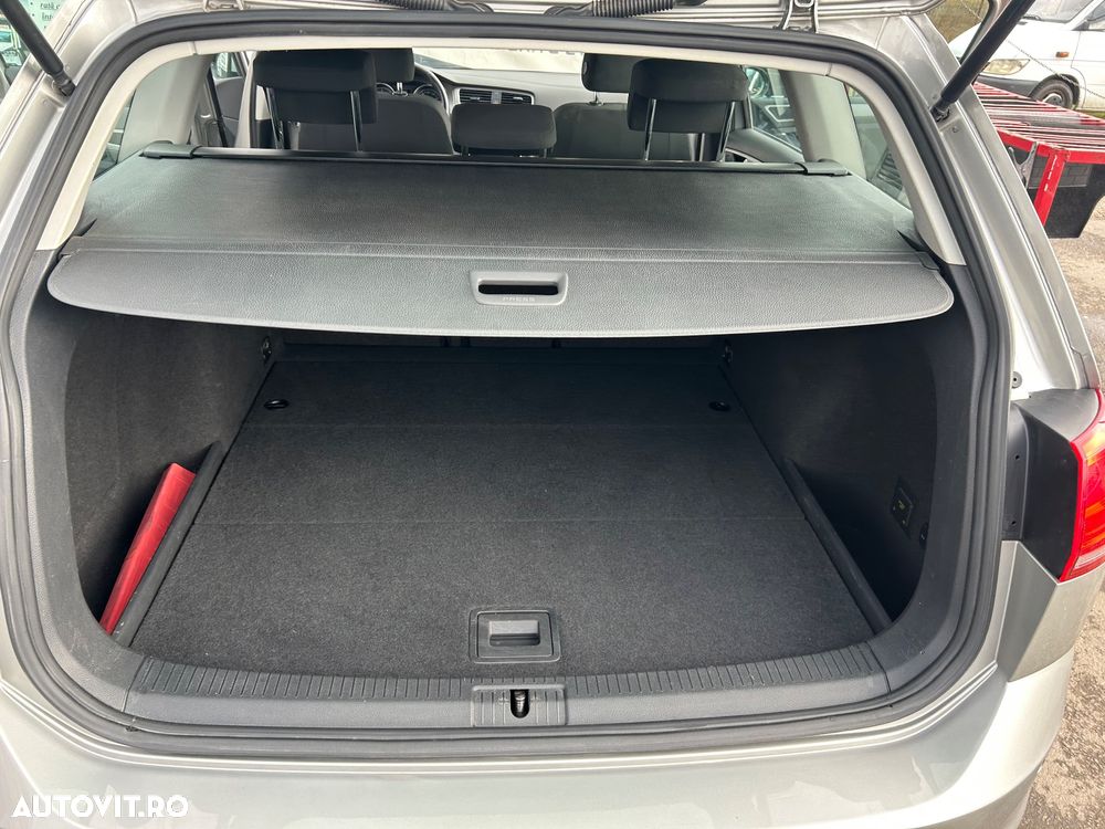 Volkswagen Golf 1.6 TDI BlueMotion Technology DSG Comfortline - 18