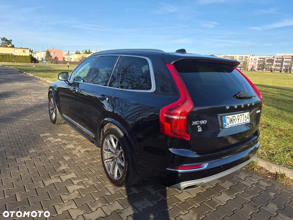 Volvo XC 90 D5 AWD Momentum - 3