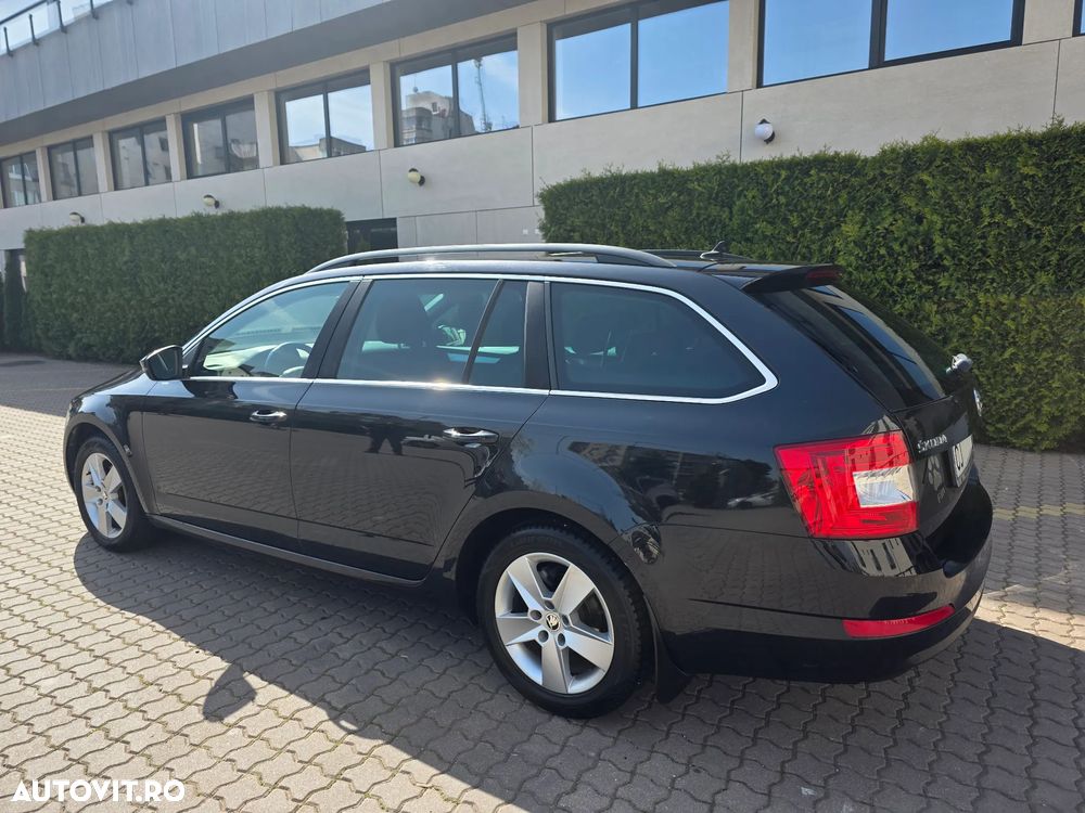 Skoda Octavia 2.0 TDI ELEGANCE DSG - 5