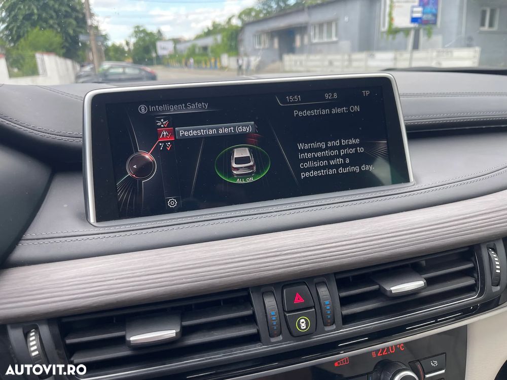 BMW X6 xDrive30d - 17