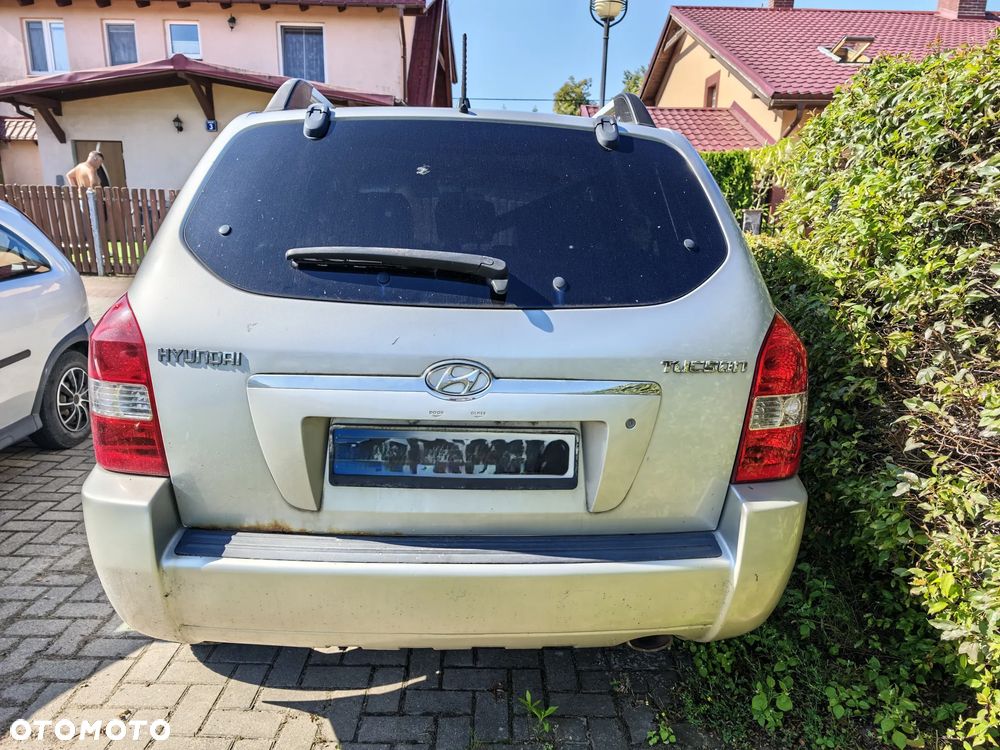 Hyundai Tucson 2.0 Comfort 2WD - 3