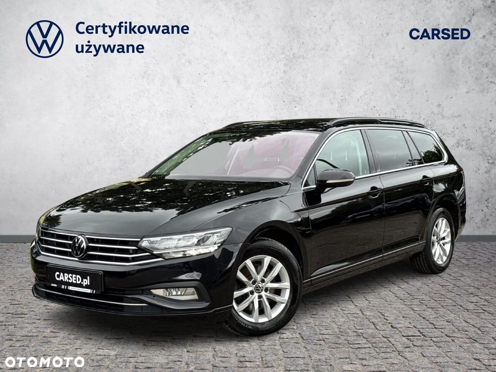 Volkswagen Passat - 1