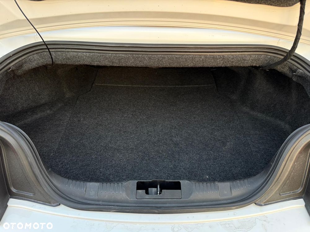 Ford Mustang 3.7 V6 - 33