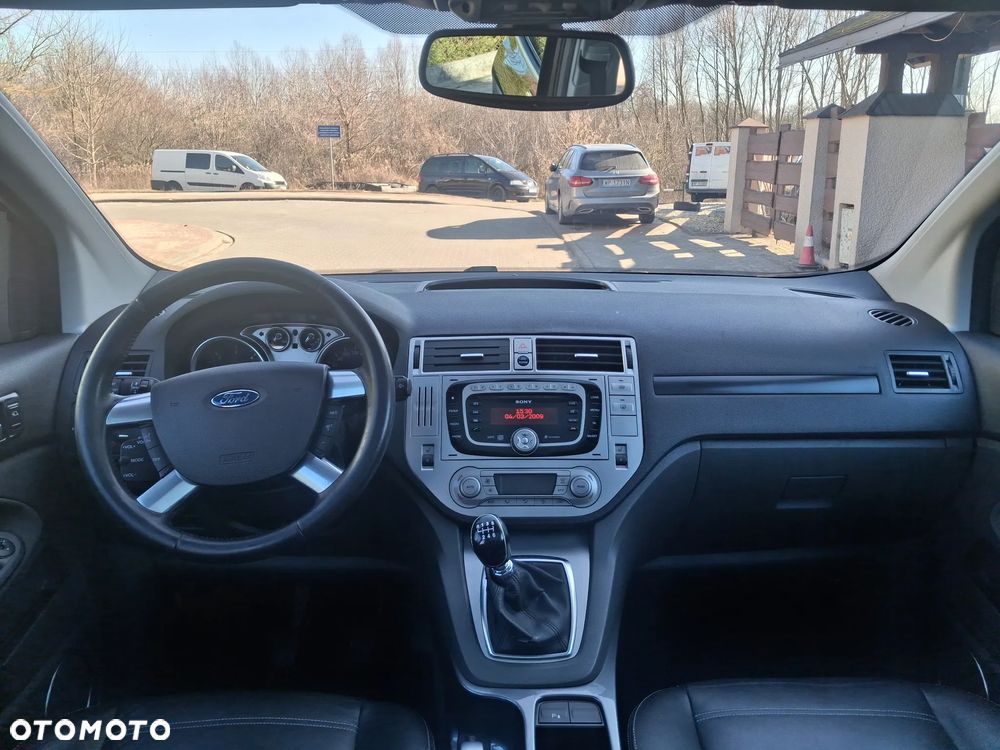 Ford Kuga 2.0 TDCi 2x4 Titanium - 21