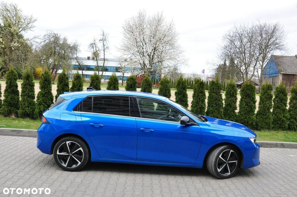 Opel Astra 1.2 T Business Edition S&S - 8