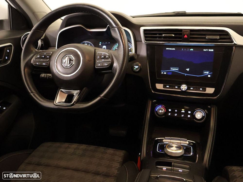 MG ZS - 10