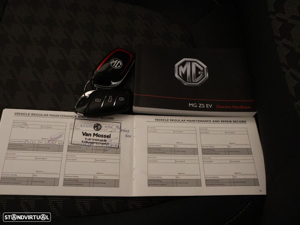 MG ZS - 33